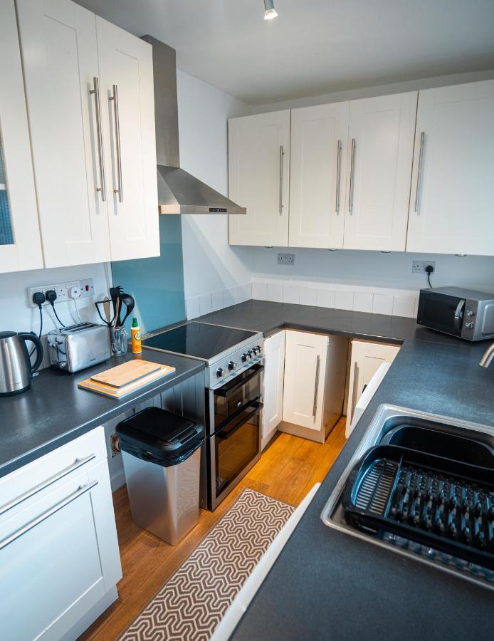 Comfortable House In Nuneaton Sleeps5 Free Parking Good Amenites Exterior photo