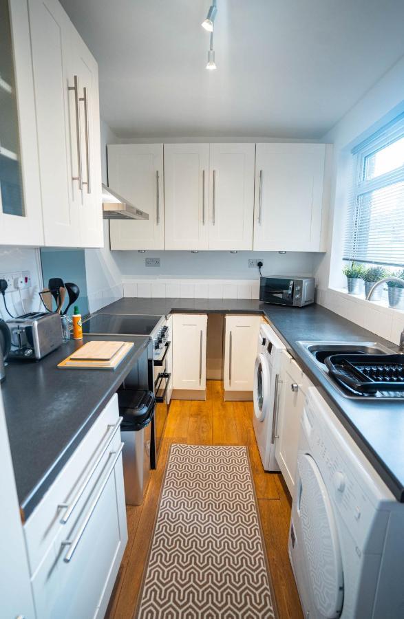 Comfortable House In Nuneaton Sleeps5 Free Parking Good Amenites Exterior photo